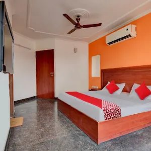 Hotel O Vasant